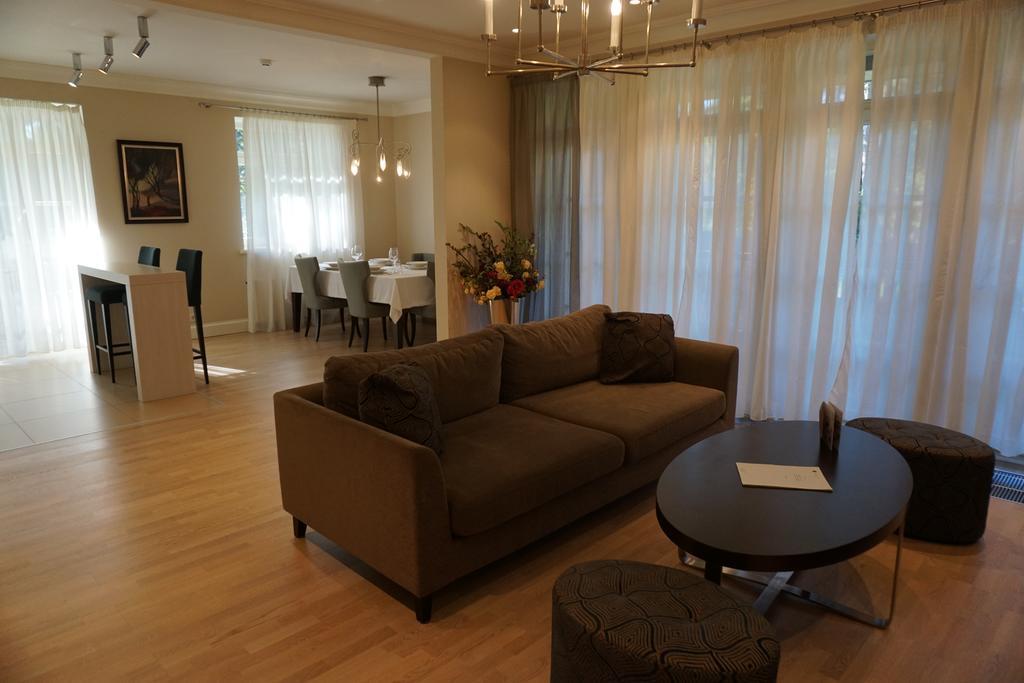 Wooden Villa Apartments Jurmala Ngoại thất bức ảnh